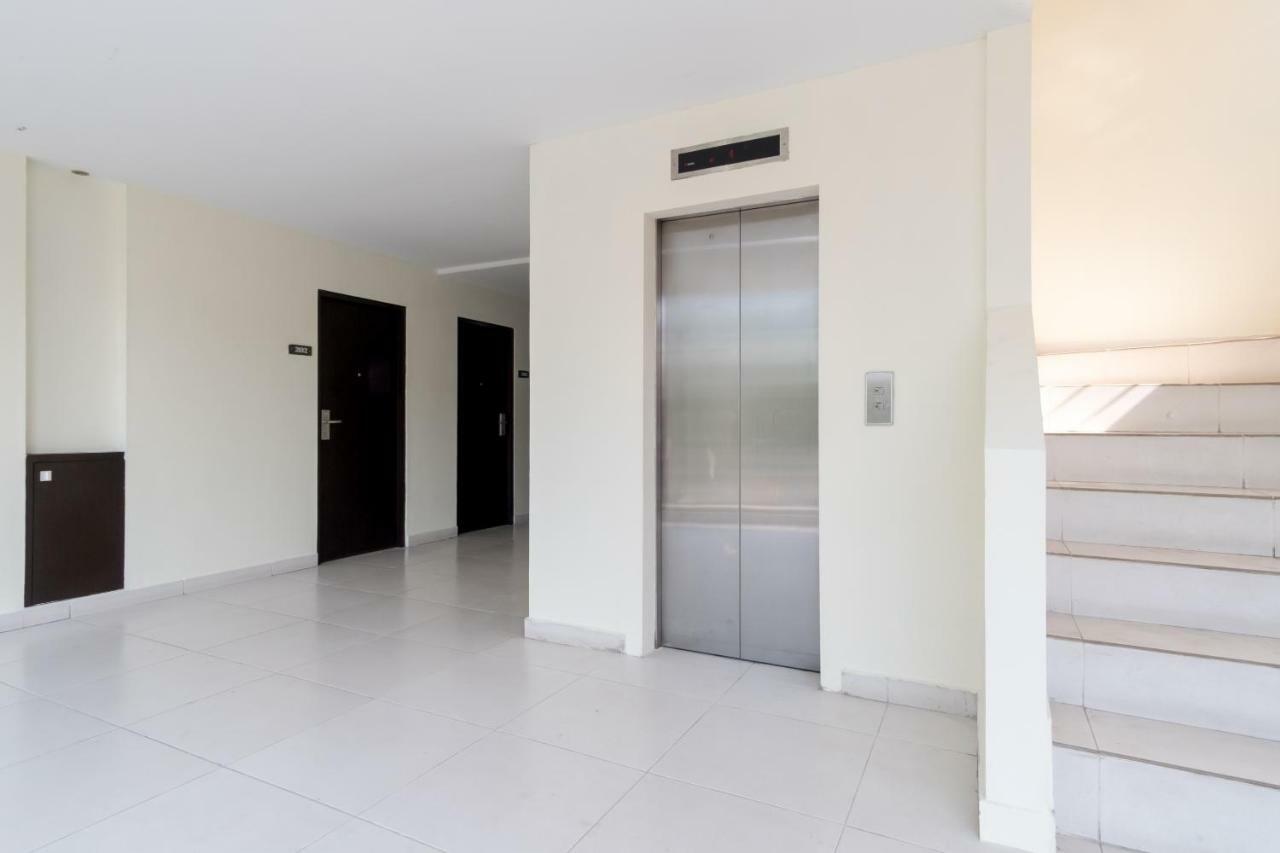 Oyo Flagship 1348 Hotel Home Anaya Medan Exterior photo