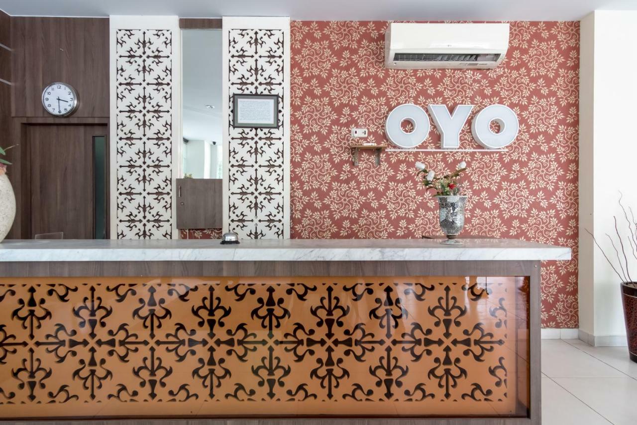 Oyo Flagship 1348 Hotel Home Anaya Medan Exterior photo
