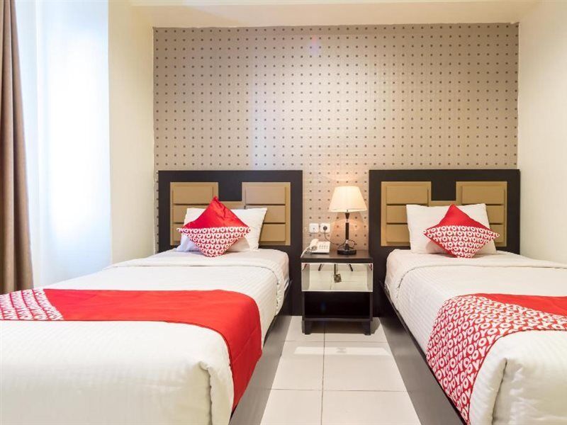 Oyo Flagship 1348 Hotel Home Anaya Medan Exterior photo