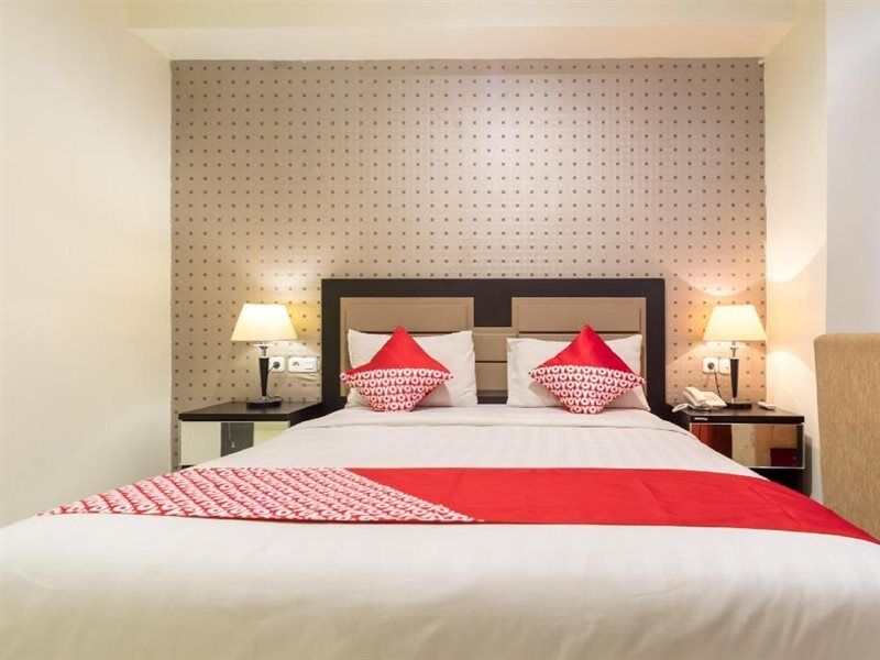 Oyo Flagship 1348 Hotel Home Anaya Medan Exterior photo